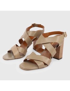 Sandały marki Made in Italia model LOREDANA kolor Brązowy. Obuwie damskie. Sezon: Wiosna/Lato