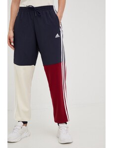 adidas spodnie dresowe Essentials damskie kolor granatowy wzorzyste