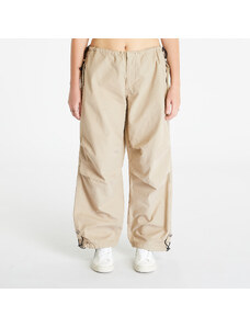 Damskie spodnie płócienne Urban Classics Ladies Cotton Parachute Pants Wetsand