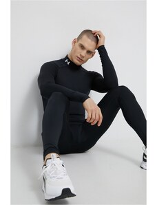 Under Armour longsleeve