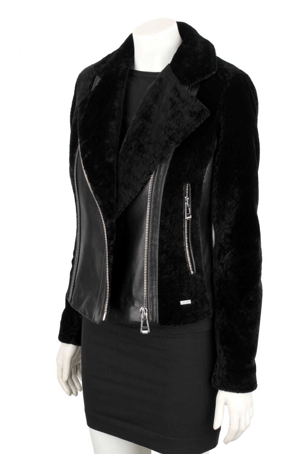 SOF450 - Ramoneska damska z czarnego kożucha naturalnego DORJAN