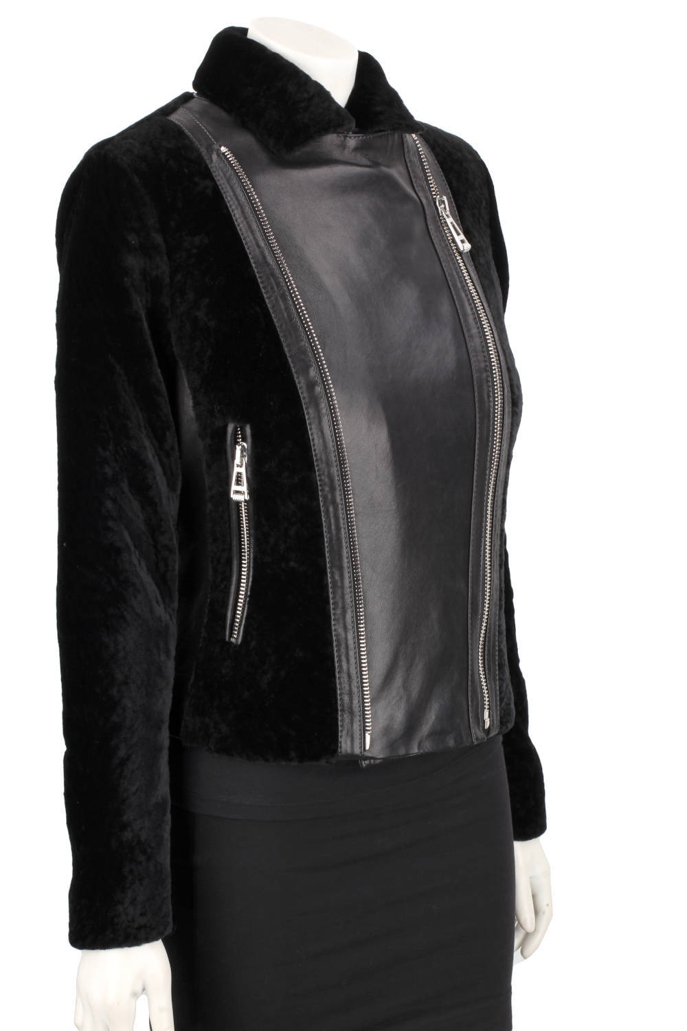 SOF450 - Ramoneska damska z czarnego kożucha naturalnego DORJAN