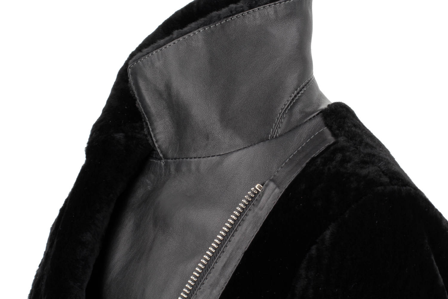 SOF450 - Ramoneska damska z czarnego kożucha naturalnego DORJAN