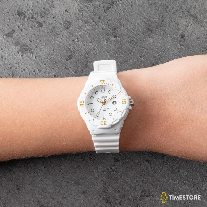 Casio Collection LRW-200H-7E2VEF