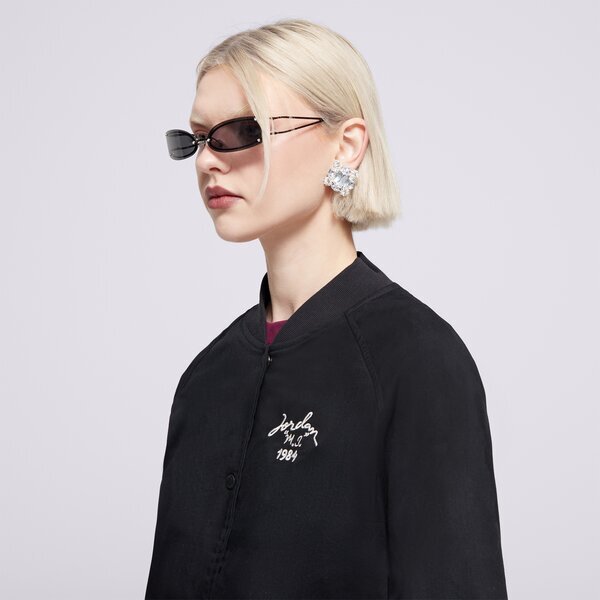 Kurtka Przejściowa W Jordan Varsity Jkt Ssnl C Damskie Odzież Kurtki przejściowe FN5786-010 Czarny