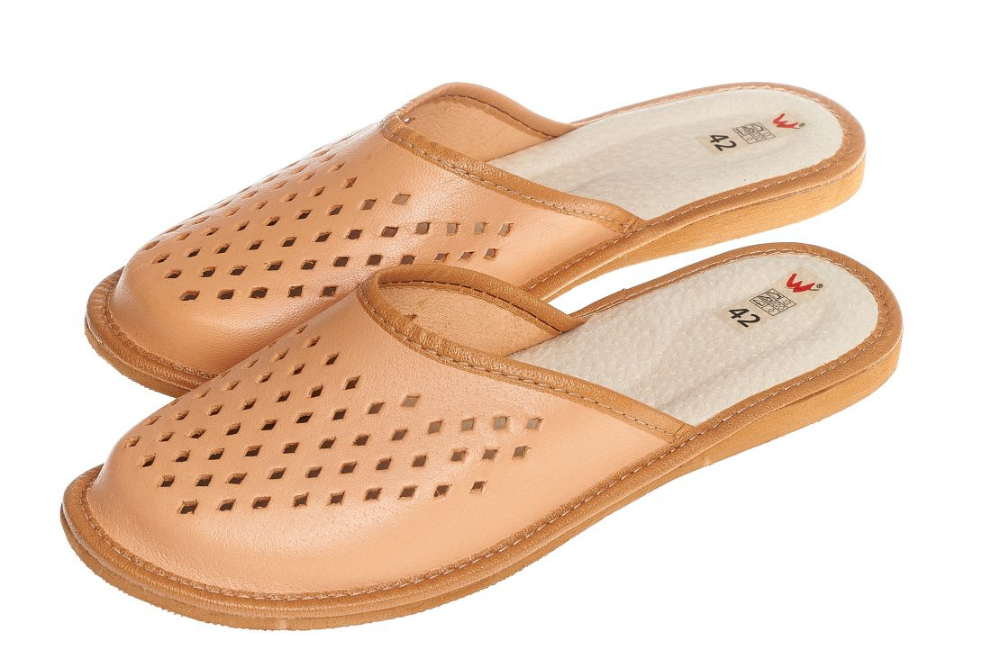 Wójciak Podhale Solidne kapcie zabudowane pantofle męskie skórzane pw274