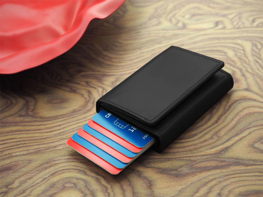 Skórzany portfel męski z zapięciem i ochroną kart RFID - Peterson