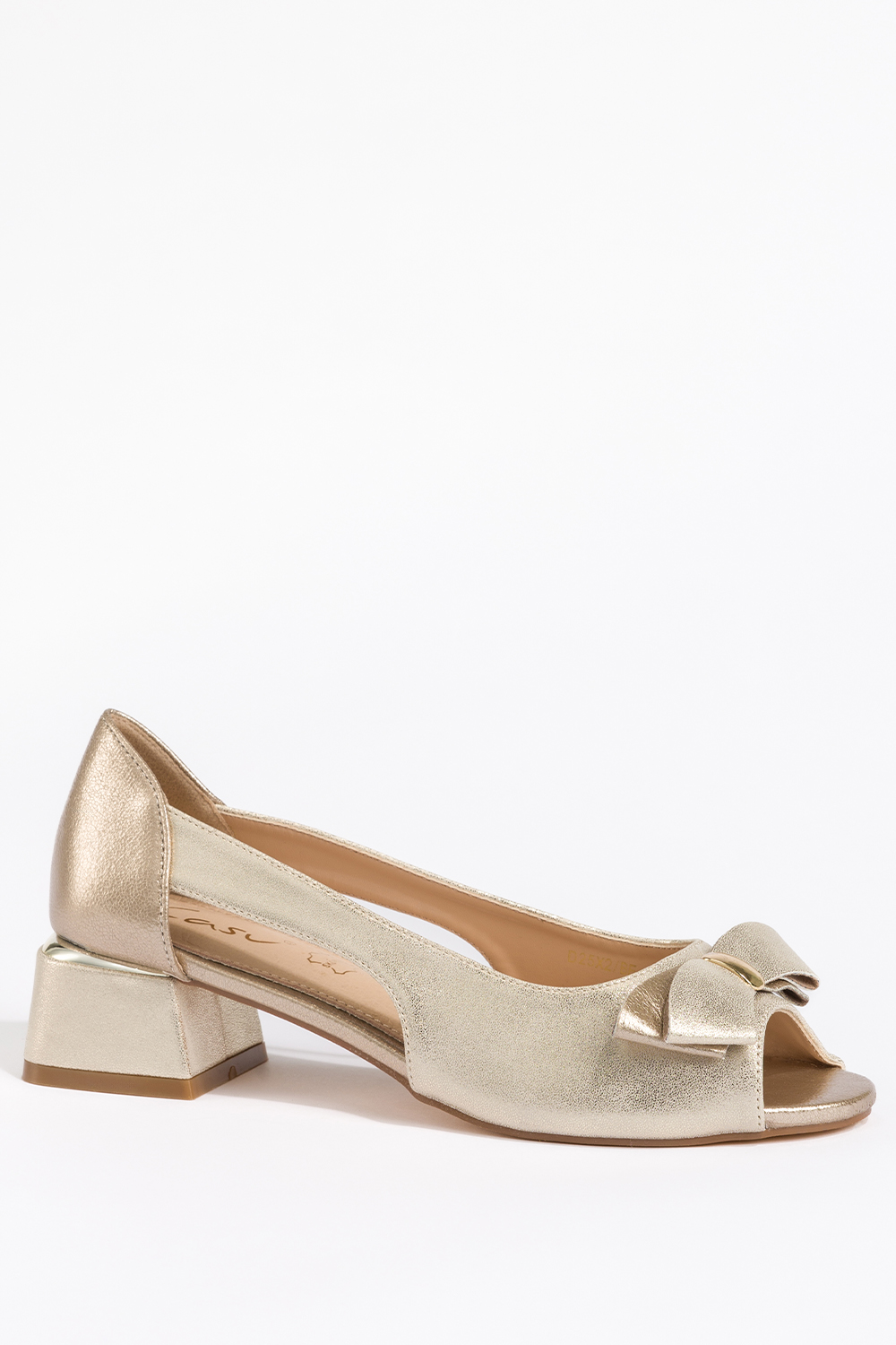 Złote czółenka damskie z kokardą na niskim ozdobnym obcasie wycięcia po bokach skórzana wkładka Casu D25X1-G