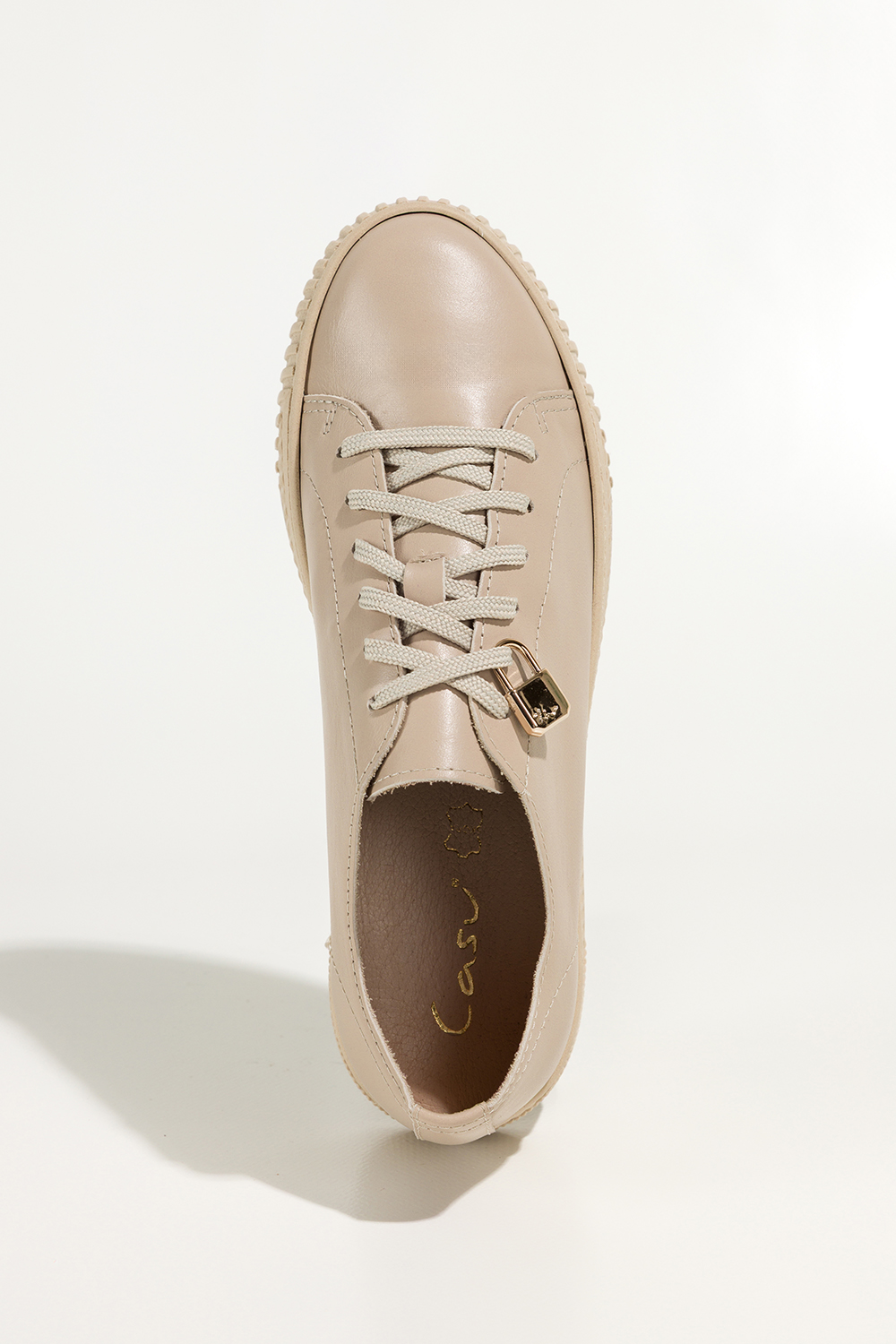 Beżowe sneakersy skórzane damskie buty sportowe na platformie z kłódką sznurowane PRODUKT POLSKI Casu 1145