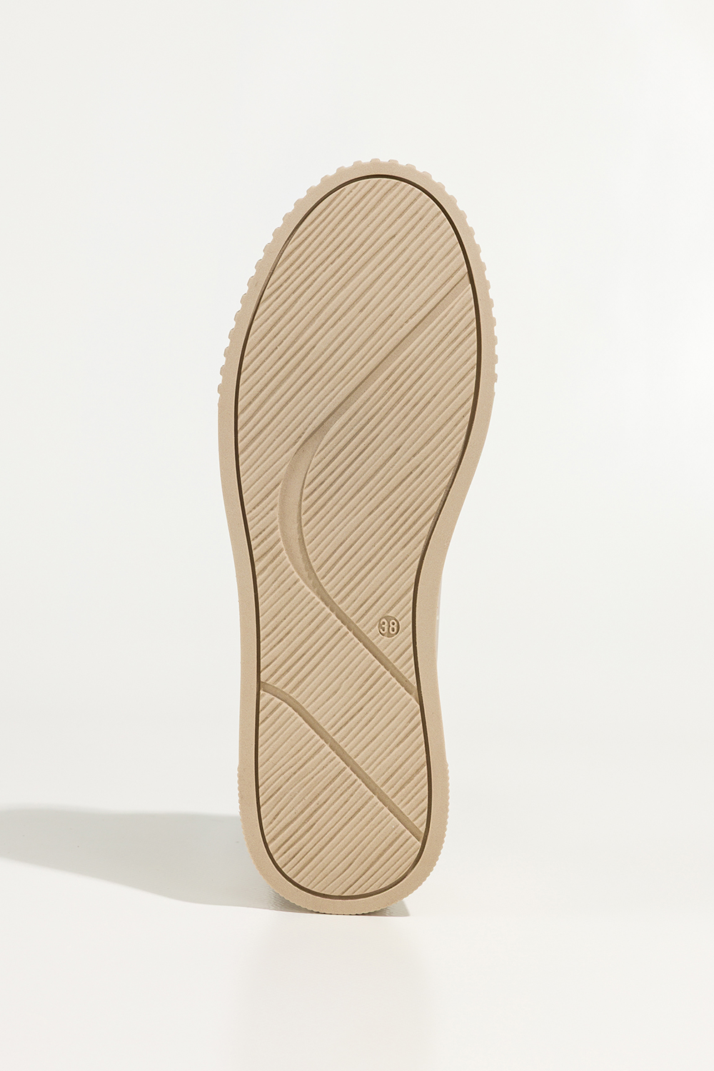 Beżowe sneakersy skórzane damskie buty sportowe na platformie z kłódką sznurowane PRODUKT POLSKI Casu 1145