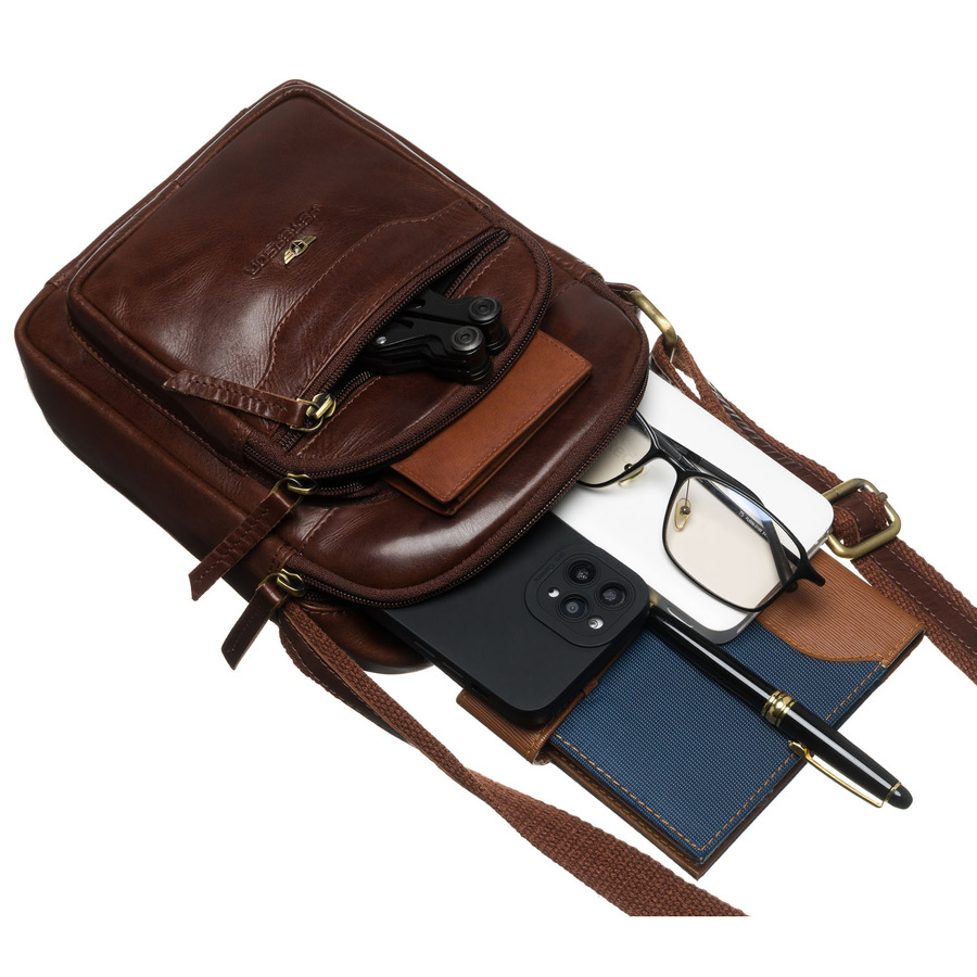 Brązowa, skórzana listonoszka męska zamykana suwakiem PTN M23-TUM Peterson