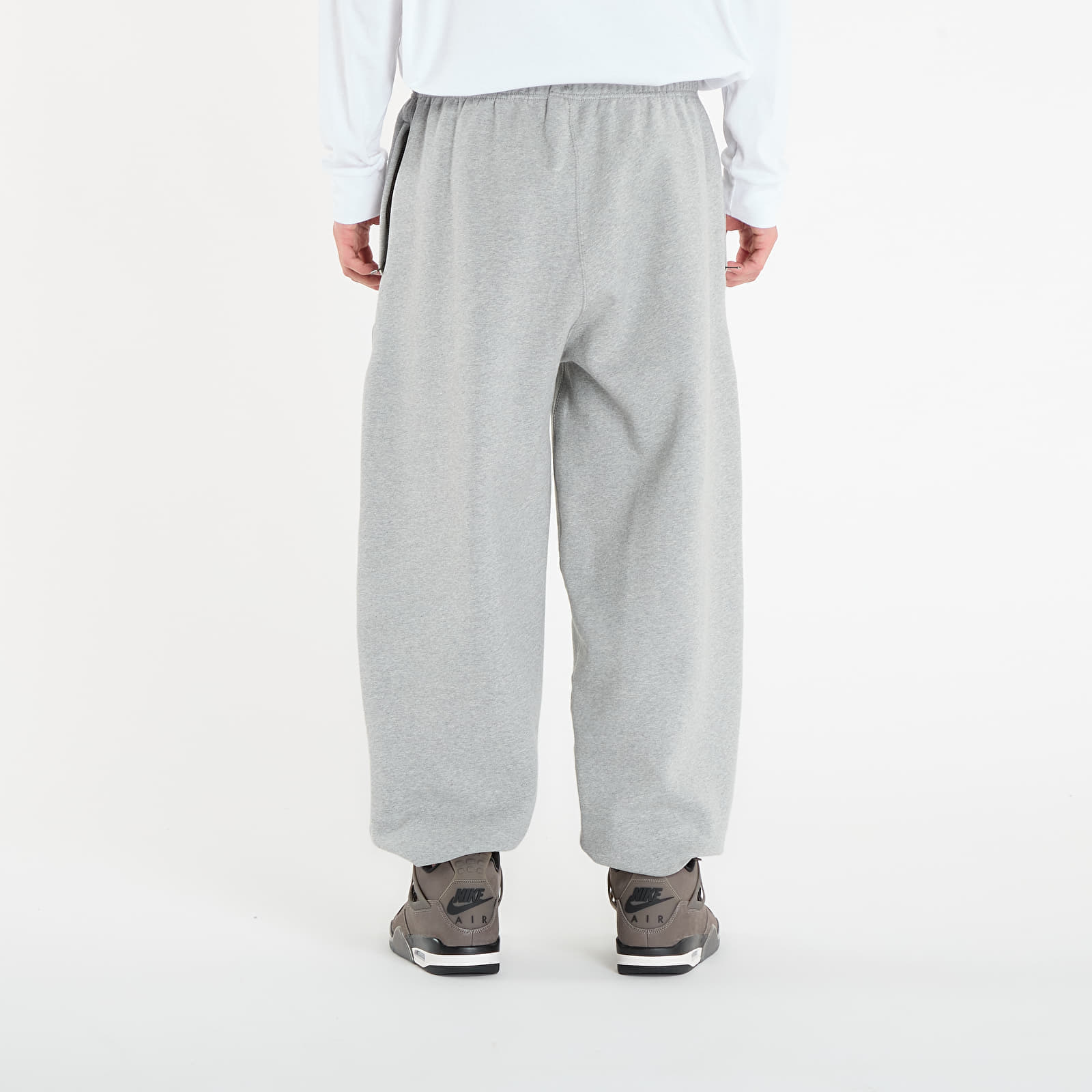 Spodnie dresowe Nike Solo Swoosh Men's Cuffed Fleece Pants Dk Grey Heather/ Lt Smoke Grey/ White M