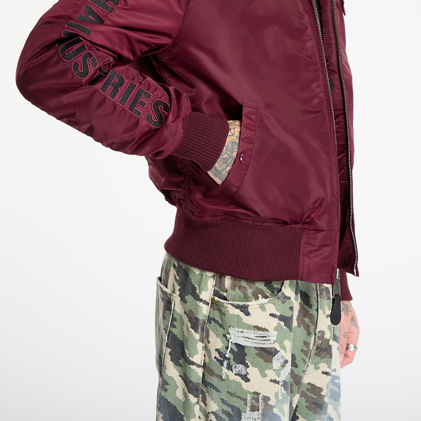 Kurtka Alpha Industries MA-1 D-Tec Sleeve Embroidery Dark Cherry M