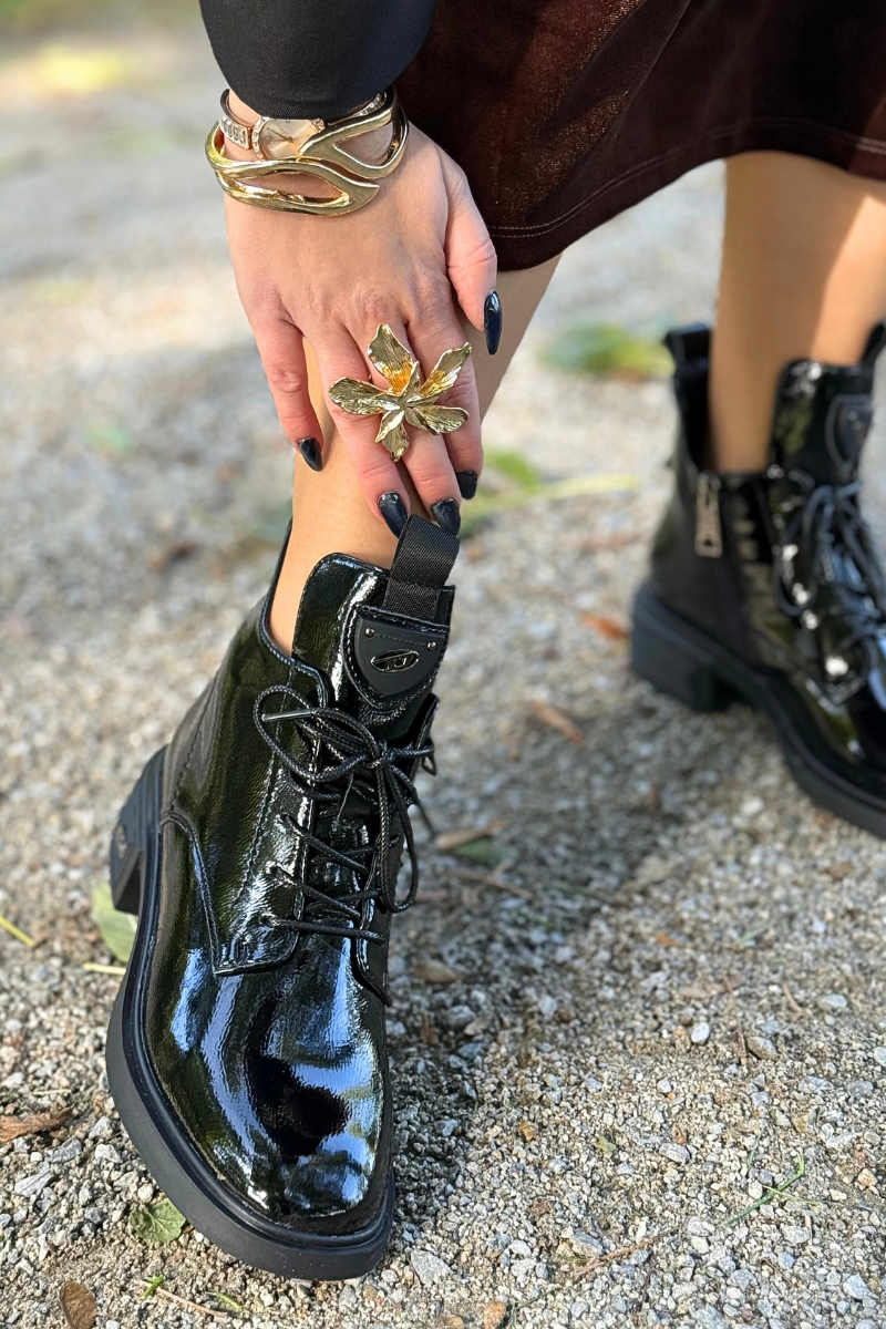 Vinceza Lakierowane botki damskie skórzane czarne z zamkiem i sznurówką