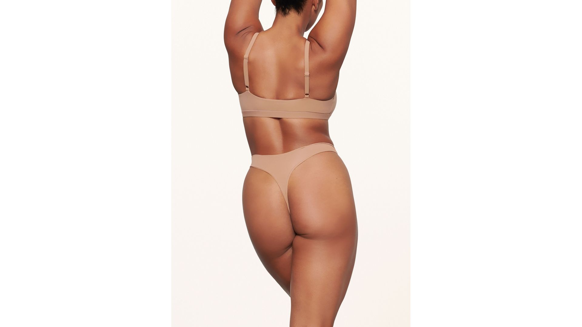 Skims Stringi Fits Everybody beige