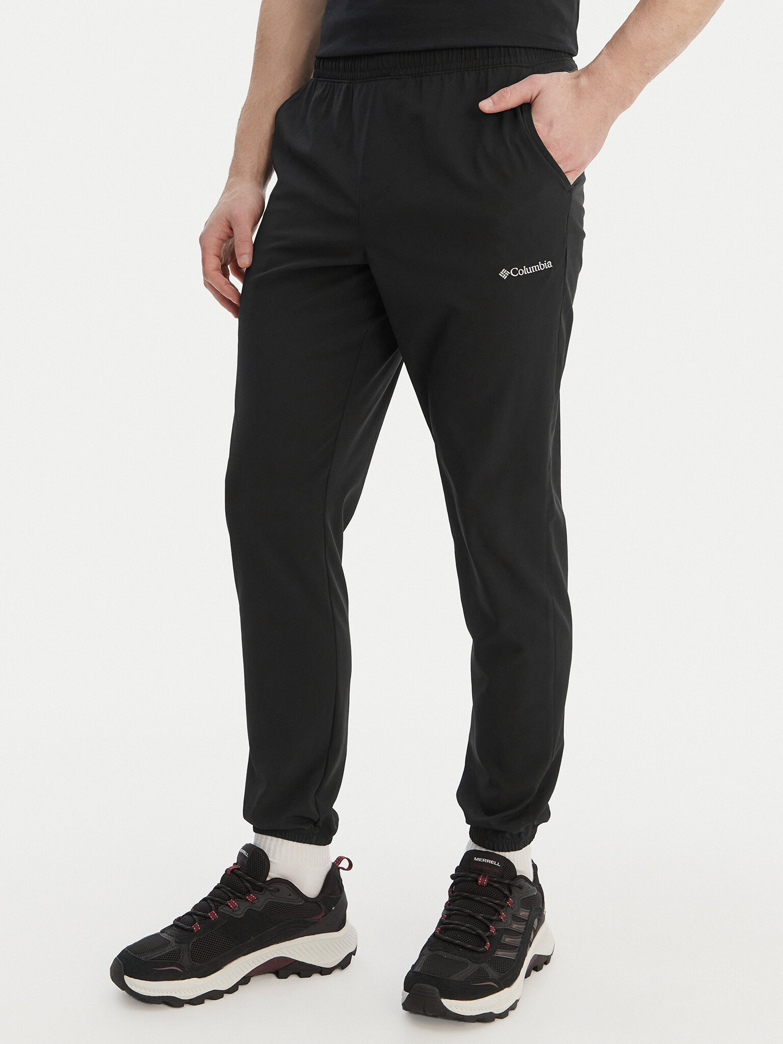 Columbia Spodnie dresowe Vital Valley 2161062 Czarny Regular Fit