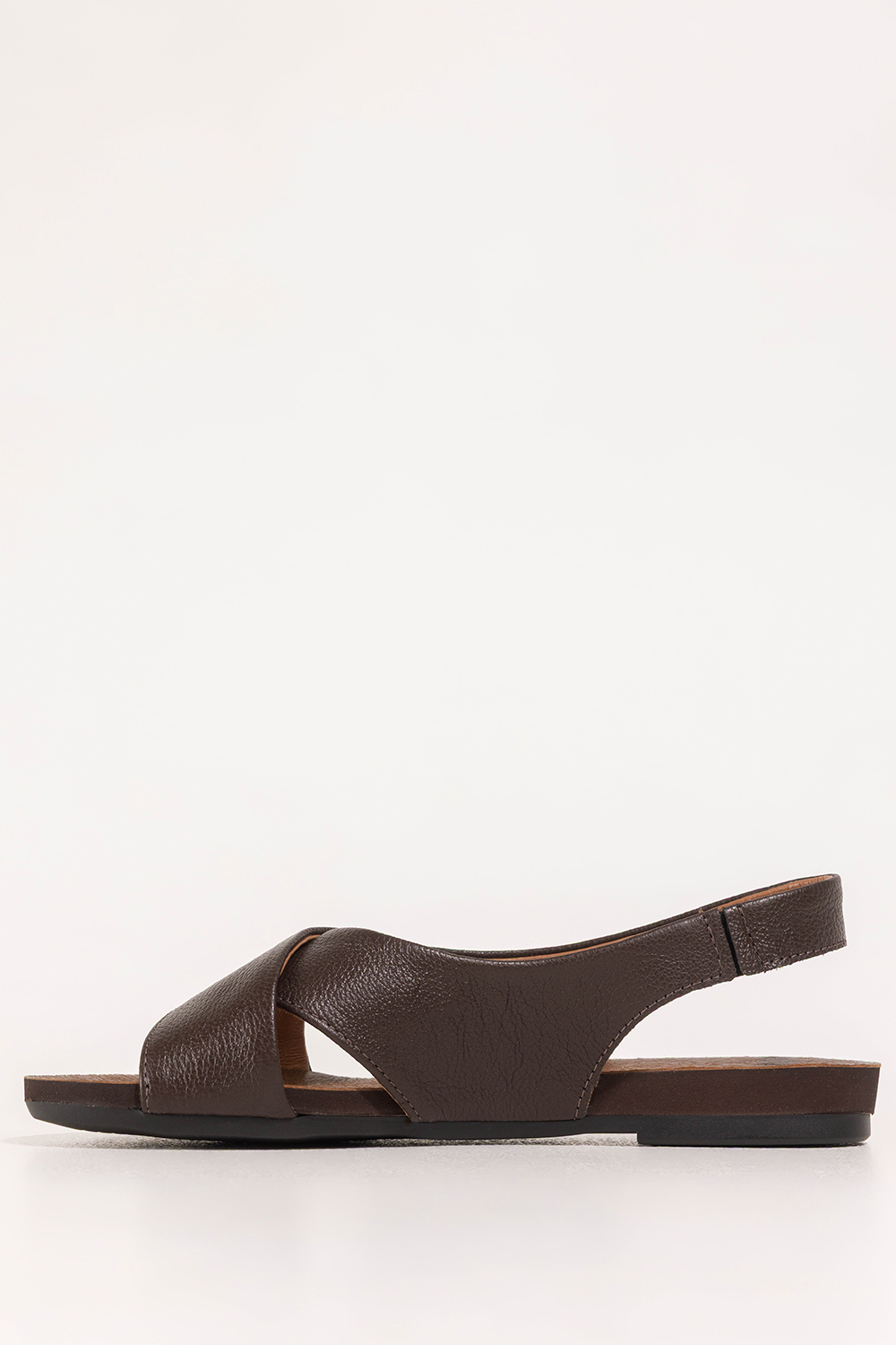 Czekoladowe sandały skórzane damskie z gumką elastyczna płaska podeszwa paski na krzyż PRODUKT POLSKI Casu 59592