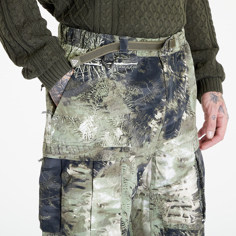 Męskie spodnie cargo Nike ACG Smith Summit Men's Allover Print Cargo Pants Oil Green/ Medium Olive/ Reflective Silv