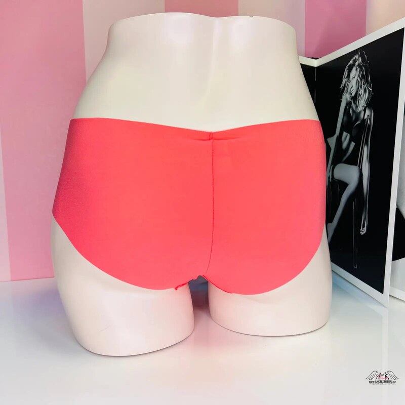PINK Elegancja - Niezawodne majtki bezszwowe z koronką zapewniające niewidzialny komfort