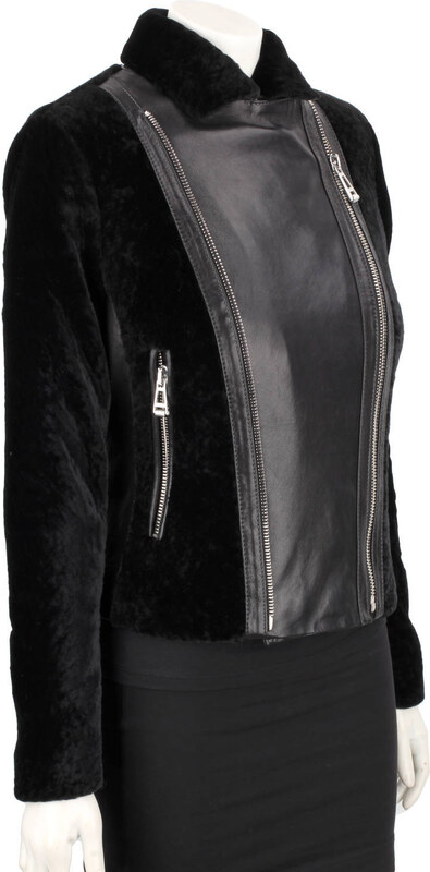 SOF450 - Ramoneska damska z czarnego kożucha naturalnego DORJAN