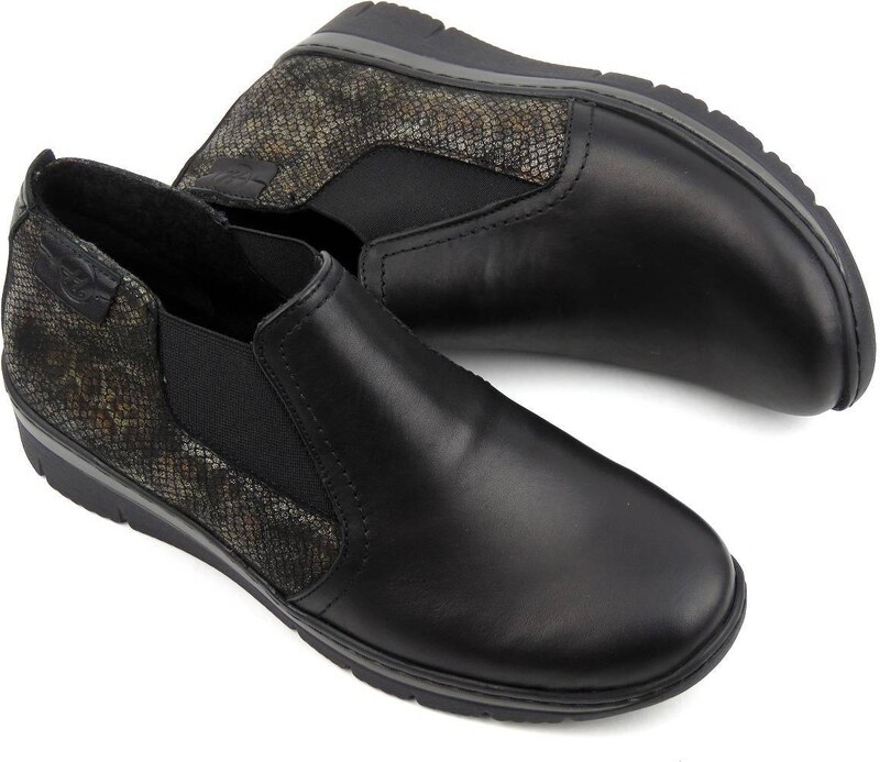 Lekkie, wygodne sztyblety damskie polskiej marki HELIOS Komfort 527, czarne