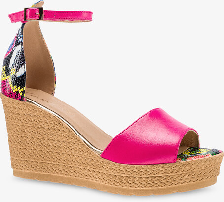 Fuksjowe sandały skórzane damskie espadryle na koturnie z zakrytą piętą pasek wokół kostki wzór wężowy PRODUKT POLSKI Casu 2556-204-922