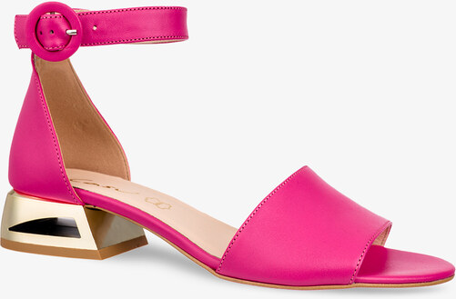 Fuksjowe sandały skórzane damskie na ozdobnym niskim obcasie z zakrytą piętą pasek wokół kostki PRODUKT POLSKI Casu 2143-159