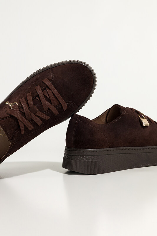 Czekoladowe sneakersy skórzane damskie buty sportowe na platformie z kłódką sznurowane PRODUKT POLSKI Casu 1145