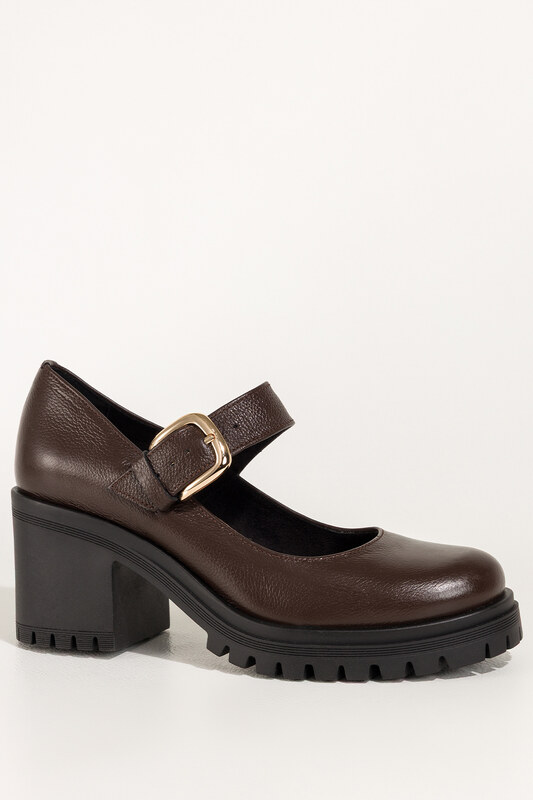 Czekoladowe półbuty skórzane damskie Mary Jane na szerokim klocku bieżnikowana platforma pasek ze złotą klamrą PRODUKT POLSKI Casu 79833