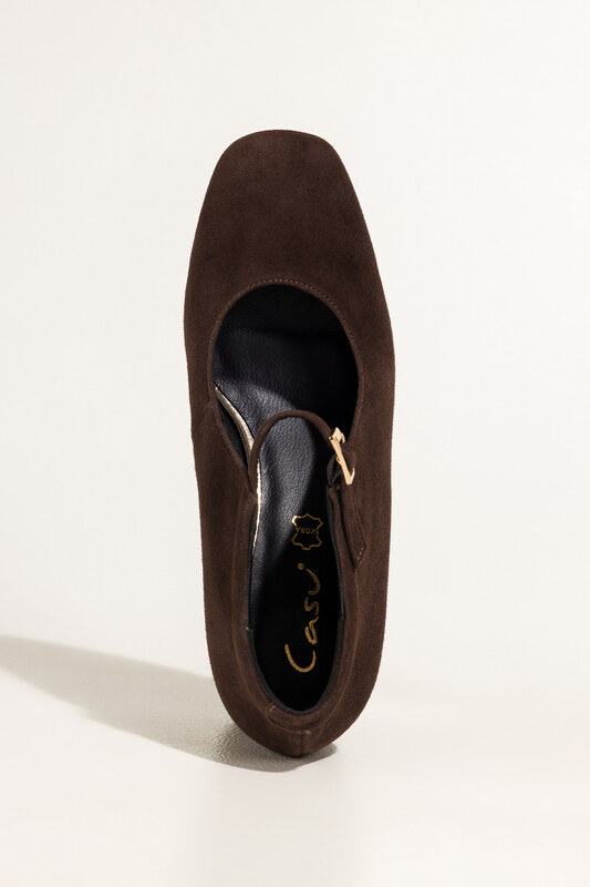 Czekoladowe czółenka skórzane damskie Mary Jane z paskiem na szerokim słupku PRODUKT POLSKI Casu 7063-648