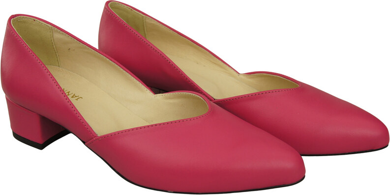 Klasyczne Czółenka Damskie Purpurowe ze Skóry Naturalnej Niski Stabilny Obcas 228 L ElitaBut