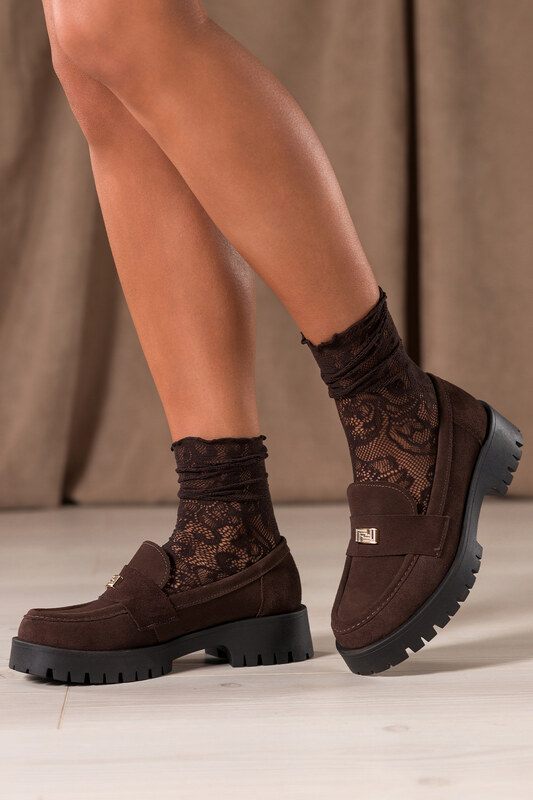 Czekoladowe mokasyny skórzane damskie bieżnikowana czarna platforma złota ozdoba PRODUKT POLSKI Casu 79802