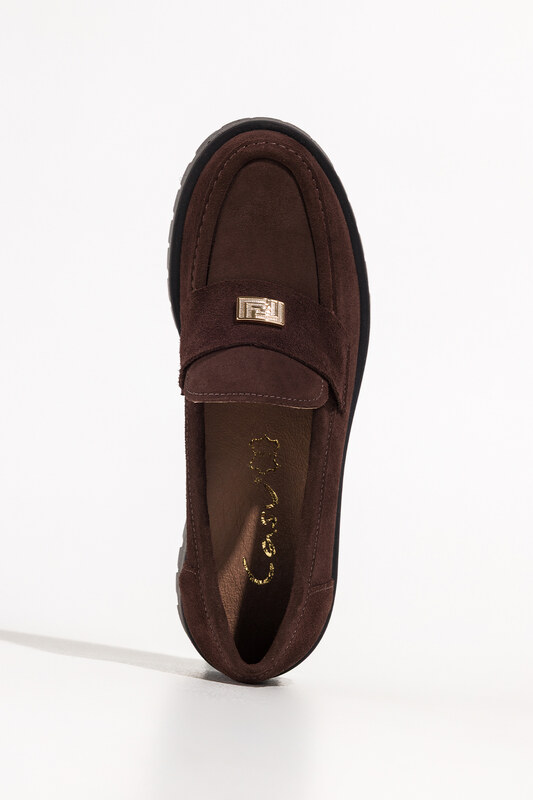 Czekoladowe mokasyny skórzane damskie bieżnikowana czarna platforma złota ozdoba PRODUKT POLSKI Casu 79802