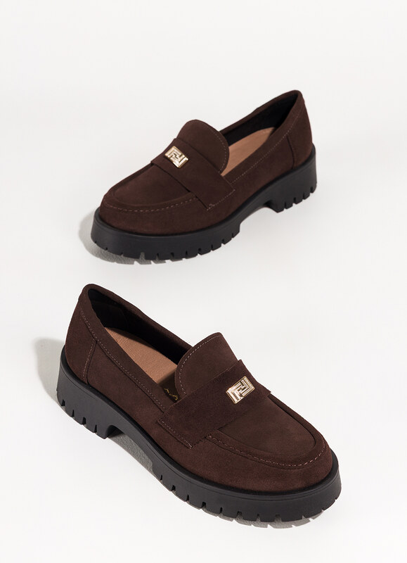 Czekoladowe mokasyny skórzane damskie bieżnikowana czarna platforma złota ozdoba PRODUKT POLSKI Casu 79802