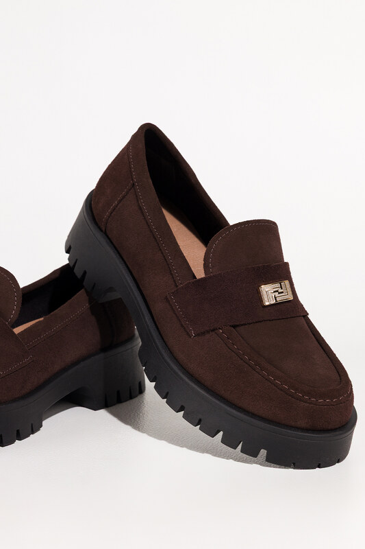 Czekoladowe mokasyny skórzane damskie bieżnikowana czarna platforma złota ozdoba PRODUKT POLSKI Casu 79802