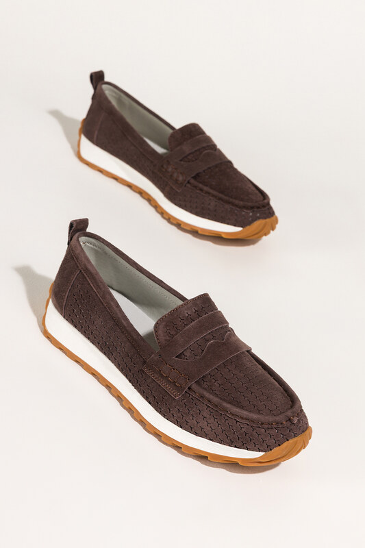 Czekoladowe mokasyny skórzane damskie ażurowe Sergio Leone na żłobionej platformie HK-990