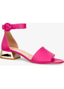 Fuksjowe sandały skórzane damskie na ozdobnym niskim obcasie z zakrytą piętą pasek wokół kostki PRODUKT POLSKI Casu 2143-159