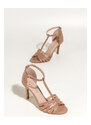 Beżowe sandały skórzane damskie szpilki t-bar z zakrytą piętą PRODUKT POLSKI Casu 7118-794